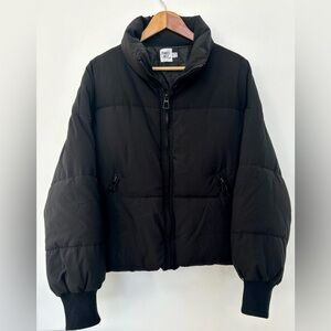 Princess Polly Cropped Black Puffer Jacket Womens Size 6 Trendy Winter Coat